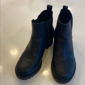 Girls youth black booties - like new